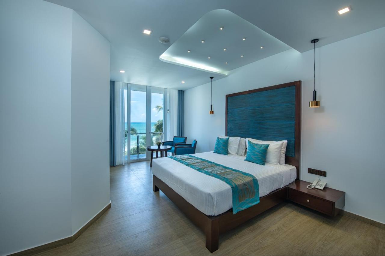 Grand Samudra Hotel Тангалла Экстерьер фото